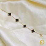 Midnight Clover Bracelet - Stainless Steel Jewelry in Pakistan - Fostelle Midnight Clover Bracelet - Stainless Steel Jewelry in Pakistan - Fostelle