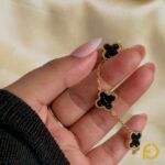 Midnight Clover Bracelet - Stainless Steel Jewelry in Pakistan - Fostelle Midnight Clover Bracelet - Stainless Steel Jewelry in Pakistan - Fostelle